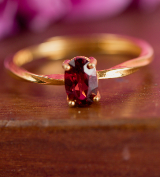 SOLITARIO TWIST GARNATE